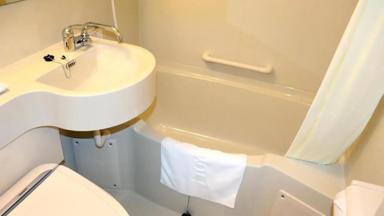 Toyoko Inn Jr Kobe Eki Kita Guchi 3*,  Japan